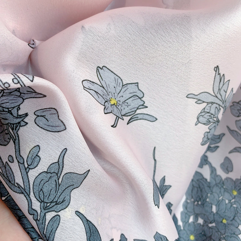 RosyHaze (180X90 cms)