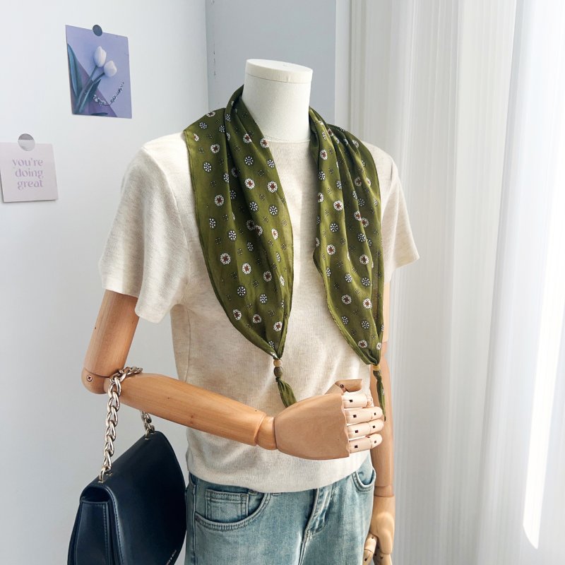 DiamondAura Green Cotton Diamond Scarf