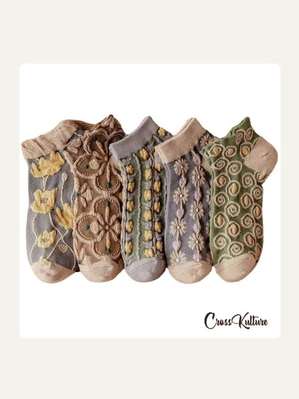 CrossKulture - SoleBuds floral ankle socks front view