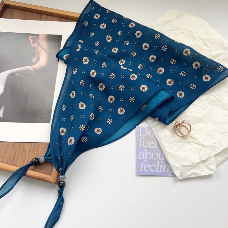 DiamondGrace Blue Cotton Diamond Scarf