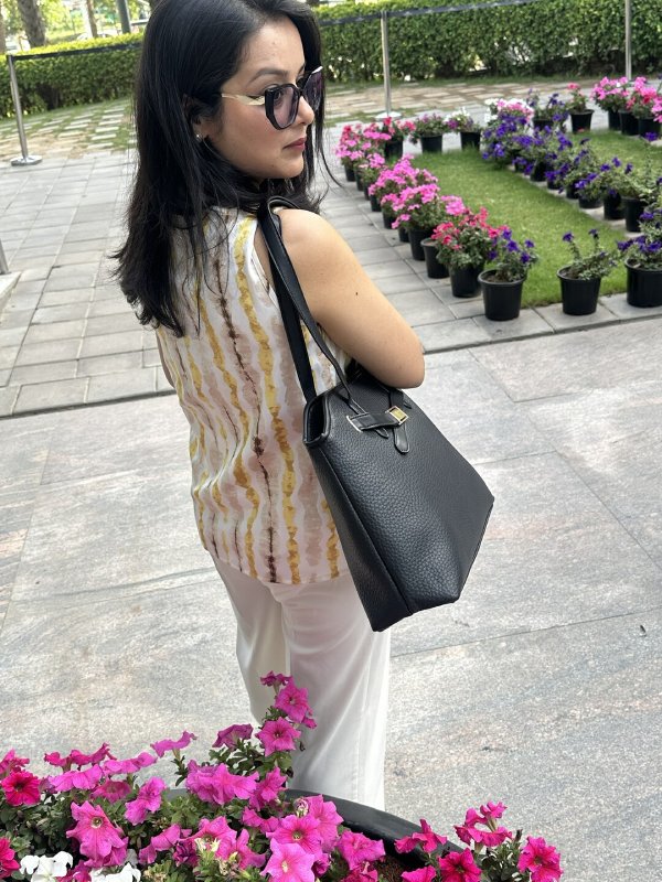 CrossKulture - MoreTrendy Tote Bag side view model image