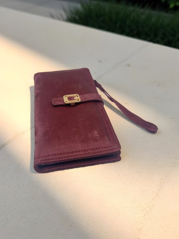 CrossKulture -SuppleCarry lightweight long wallet side view