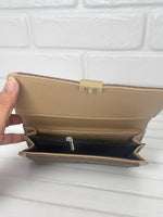 CrossKulture - EliteCarry lightweight long wallet inner view showing zip compartment and storage pockets