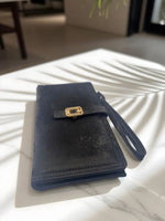 CrossKulture -NoirCarry lightweight long wallet side view