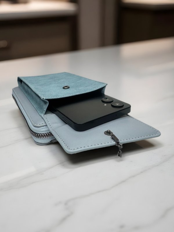 CrossKulture - TrailSling lightweight sling phone pocket view