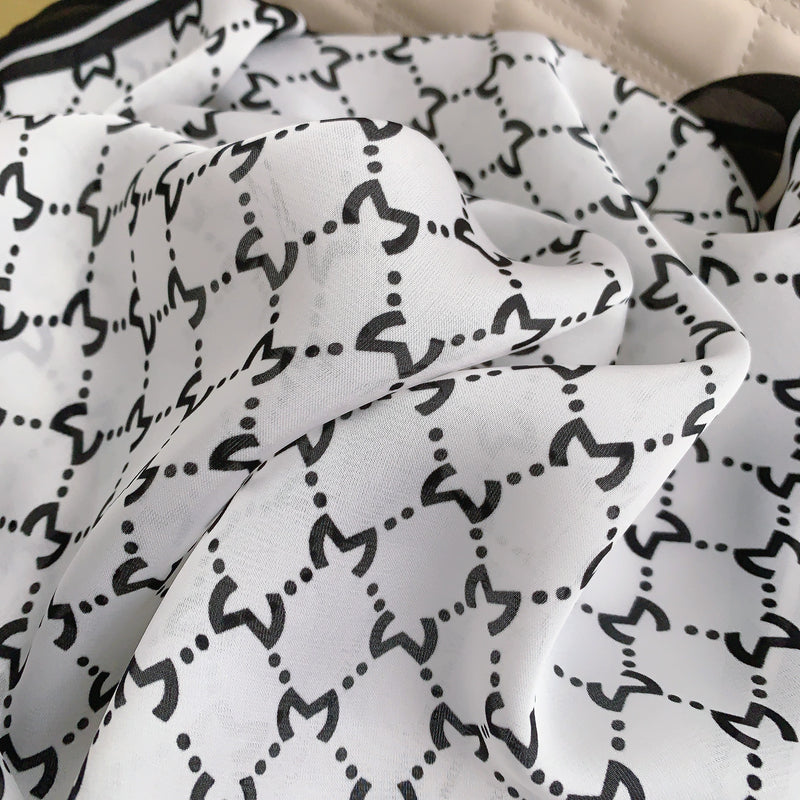 BlackPearl (70X70 cms)