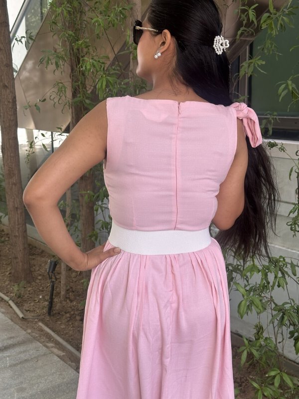 OrnateClasp white Broad Elastic Women Belt