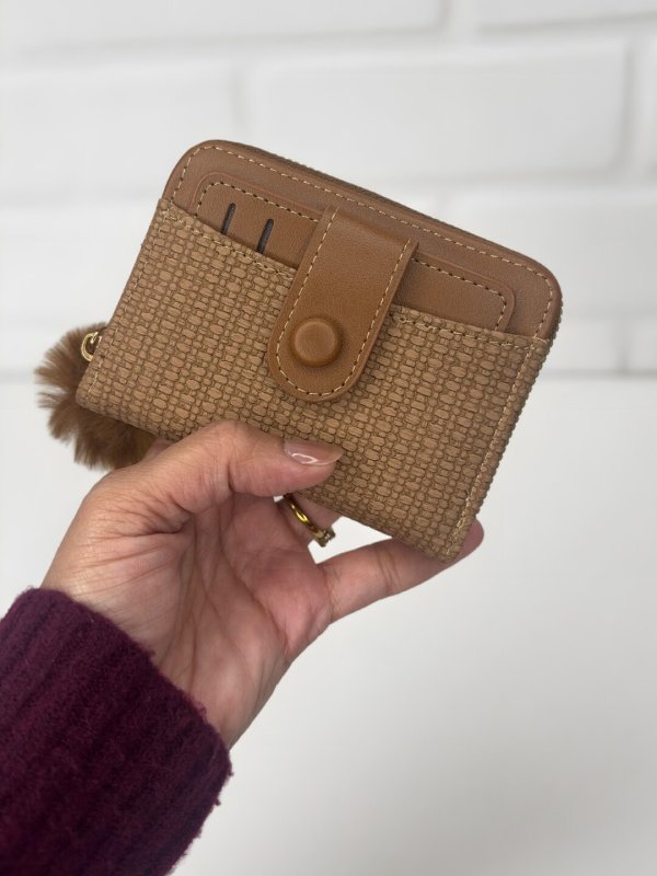 CrossKulture - SmallCrush lightweight small wallet front view in model hand
