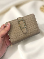 CrossKulture - IconicCrush lightweight small wallet in hand front view