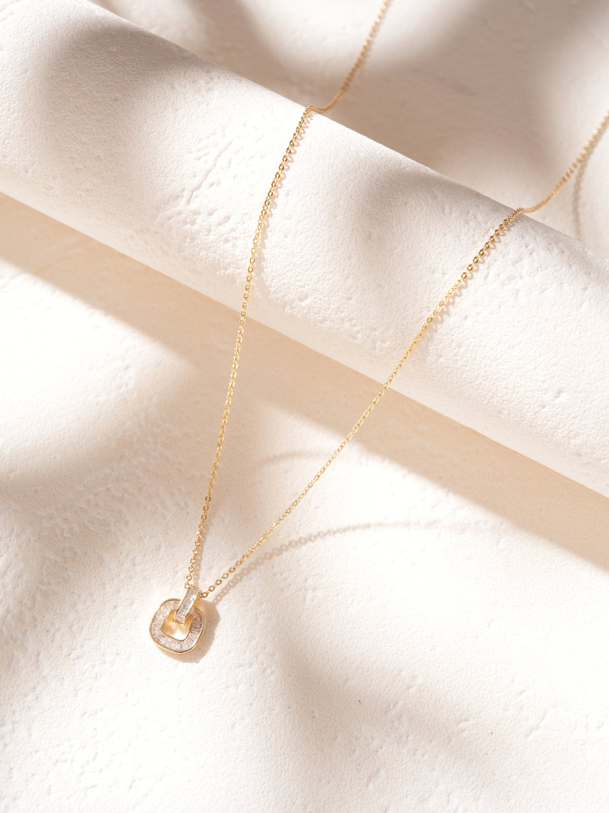 IconGlow Necklace Pendant Gold