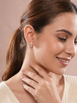 PearlPoise Ear Stud Single Gold