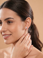 LunaLustre Ear Stud Single Silver
