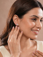 NobleNest Ear Stud Single Silver