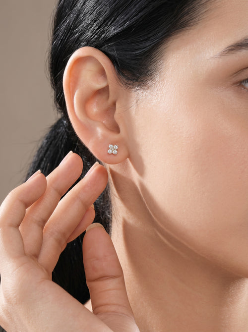 VogueVault Ear Stud Combo Gold