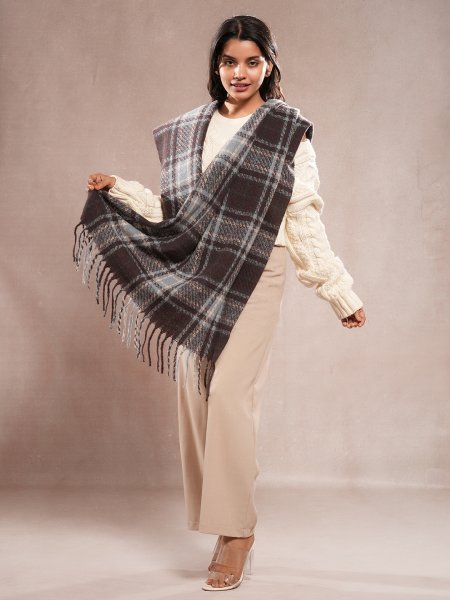 CrossKulture - CoffeeCream lightweight chequered cashmere wool scarf in model front left view
