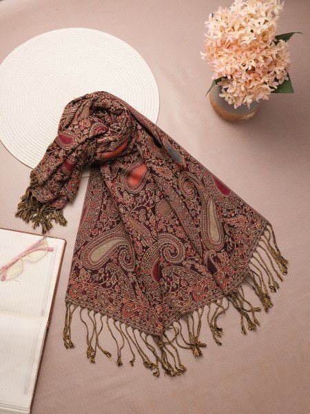 CrossKulture - PaisleyYarn lightweight modal scarf fabric detailing view