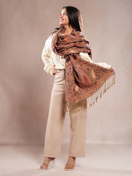 CrossKulture - PaisleyYarn lightweight modal scarf model side view