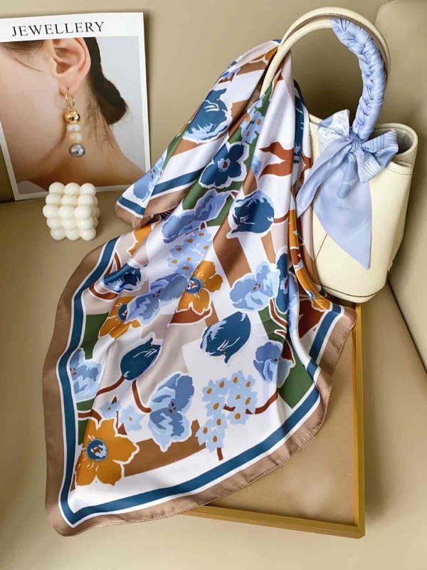 CrossKulture - TulipFarm short satin scarf with handbag style view