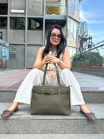 CrossKulture - GrandTrendy Tote Bag front view with model