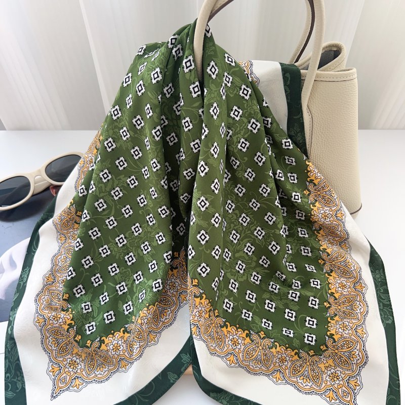 BrocadeCharm Green Jacquard Square Scarf