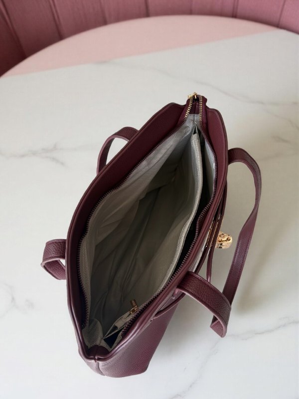CrossKulture - MaxiTrendy Tote Bag inner view showing zip compartments