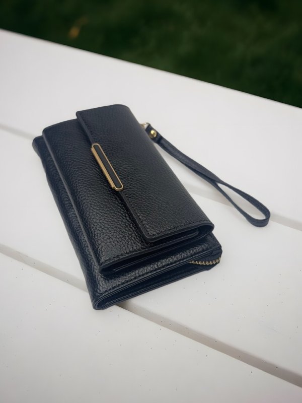 CrossKulture -TimelessCarry lightweight long wallet side view