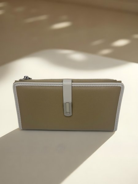 CrossKulture - OrganicCarry lightweight long wallet front view