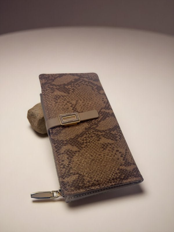 CrossKulture -OpulentCarry lightweight long wallet side view