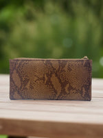 CrossKulture -OpulentCarrylightweight long wallet back view