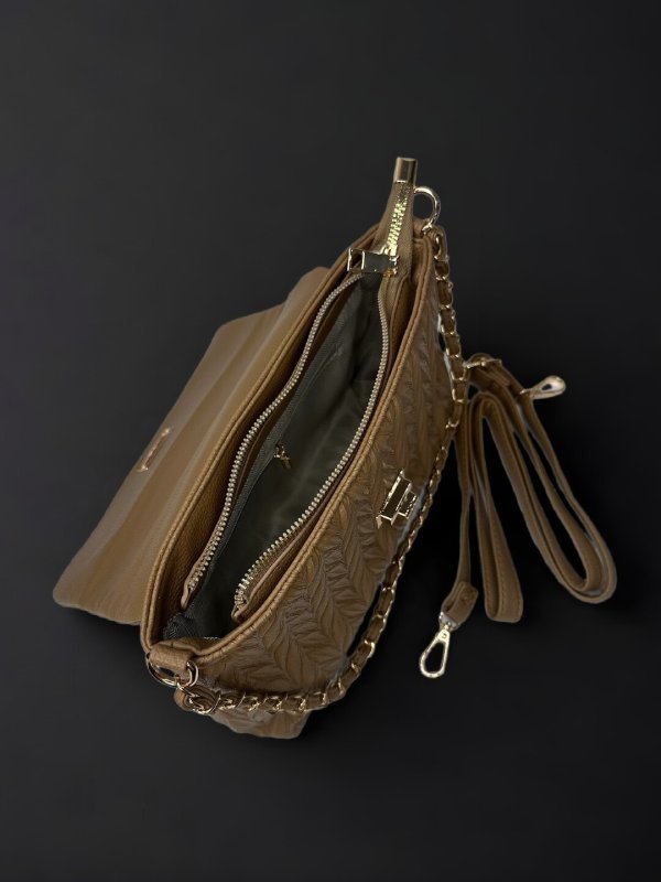 CrossKulture - BlissElegance camel handbag interior with zip compartment and storage pockets