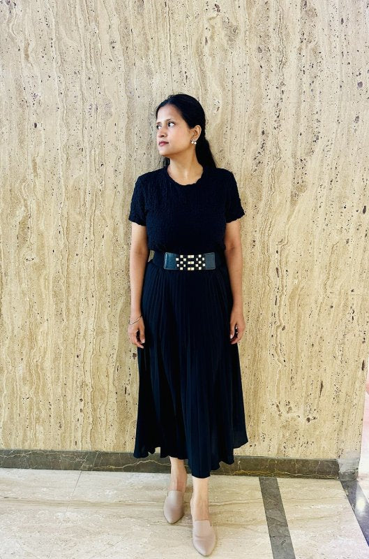 RadiantClasp Black Broad Elastic Women Belt
