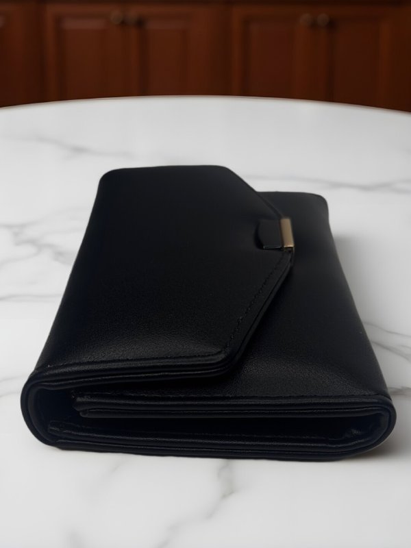CrossKulture - NoirClutch lightweight Clutch bag side view