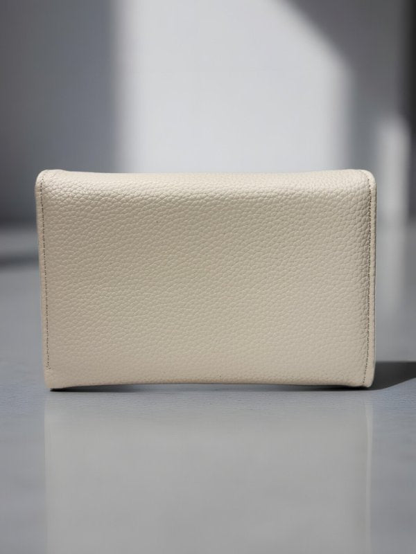 CrossKulture - PearlClutch lightweight clutch bag back view