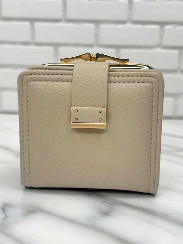 CrossKulture - TinyCrush lightweight small wallet front view