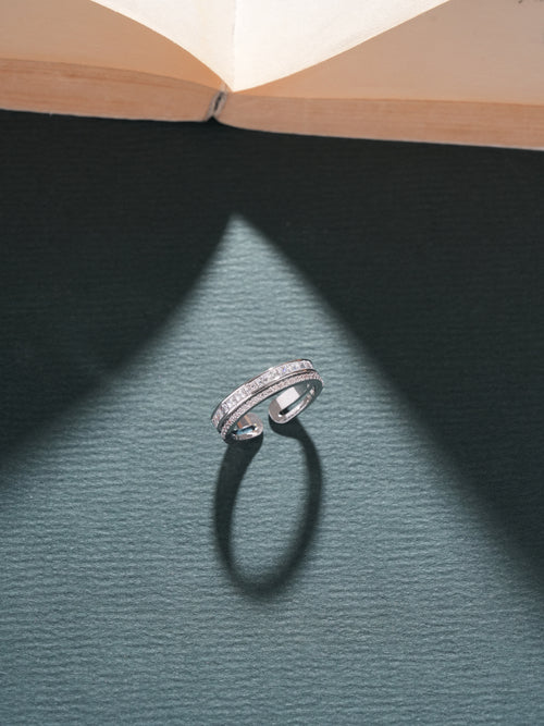 AuraGleam Ring Silver