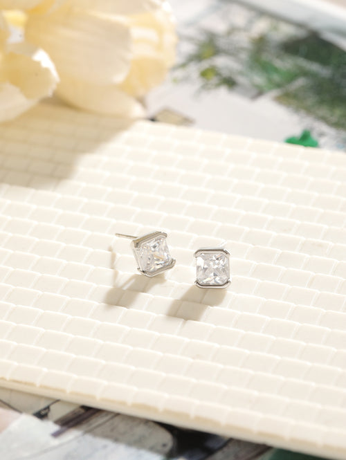 NobleNest Ear Stud Single Silver