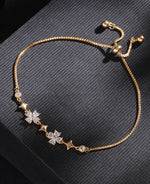 MoonCharm Chain Bracelet Gold