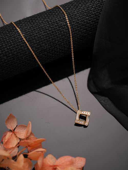 CharmCraze Necklace Pendant Gold