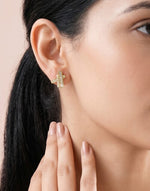 PearlPoise Ear Stud Single Gold