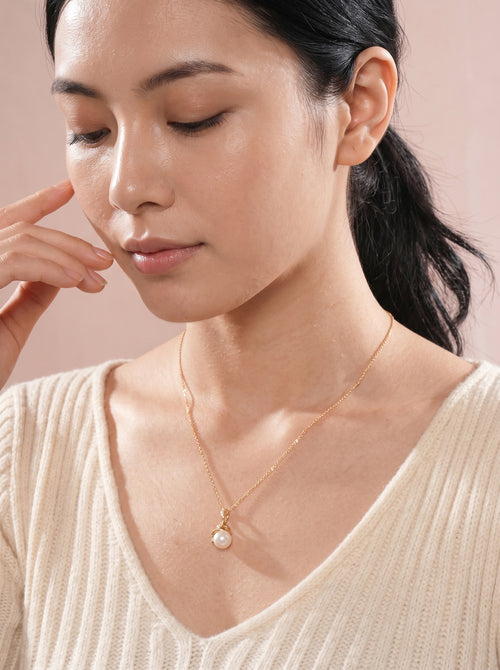 PearlPoise Necklace Pendant Gold